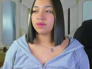 rodriguuezisabelll18 Live Webcam on CamSoda