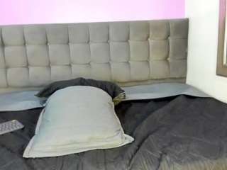 Acest model este live acum. valentinajaramilloo