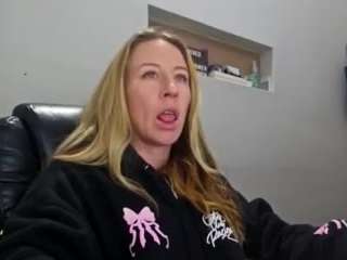 bmorganne420's CamSoda show and profile