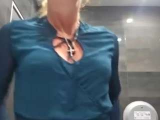 Live webcam model bmorganne420 on Soda Cams