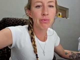 bmorganne420's CamSoda show and profile