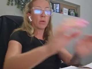 bmorganne420 live webcam show