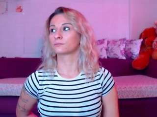 cassiespell's CamSoda show and profile