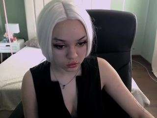 erica-23 webcam