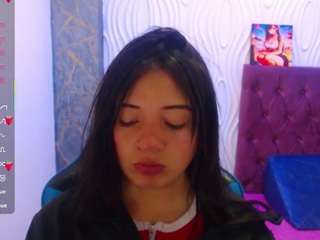 chloe1313 Live Webcam on CamSoda