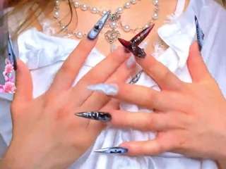 monaburge Live Webcam on CamSoda