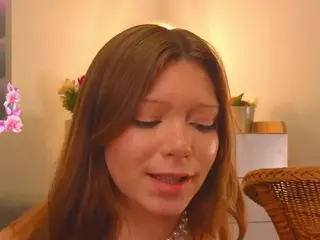MonaBurge's Live Sex Cam Show