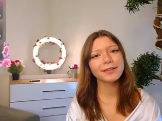 MonaBurge's Live Sex Cam Show