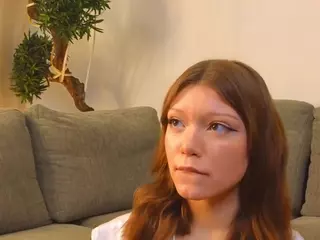 MonaBurge's Live Sex Cam Show