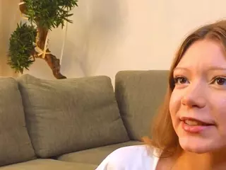 MonaBurge's Live Sex Cam Show