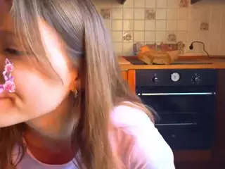 MonaBurge's Live Sex Cam Show