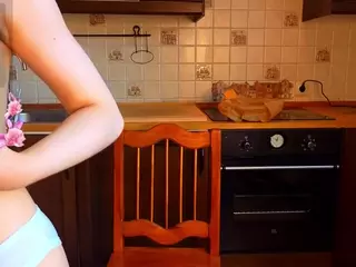 MonaBurge's Live Sex Cam Show