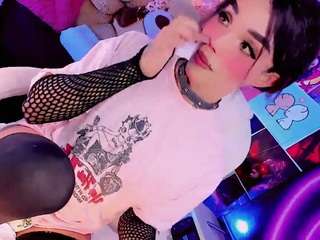 doll-swett Live Webcam on CamSoda