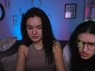 niki-ben's Live Sex Cam Show