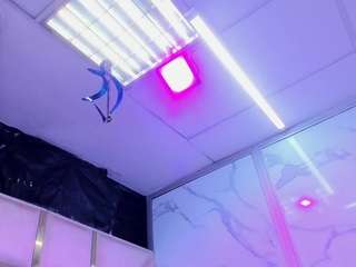allison69ts live webcam show