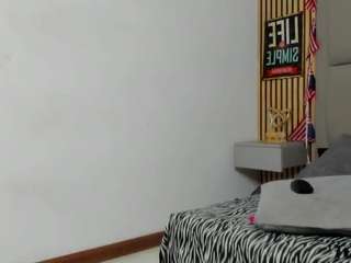 daffnelewis Live Webcam on CamSoda