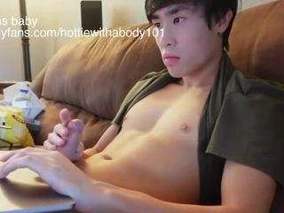 hottiewithabody101 webcam model