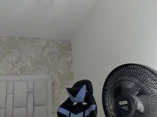  karllhil chat room
