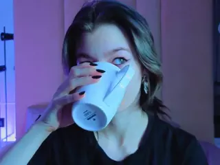 LoraGlasco's Live Sex Cam Show