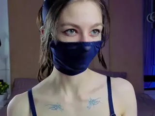 LoraGlasco's Live Sex Cam Show
