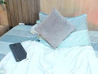 samantaagomez Live Webcam on CamSoda