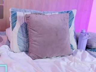 samantaagomez Live Webcam on CamSoda