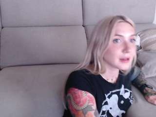 Tattoobbgirl