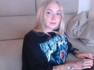  tattoobbgirl chat room