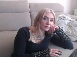 Tattoobbgirl