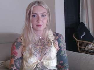Tattoobbgirl