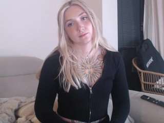 tattoobbgirl webcam
