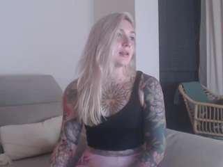  tattoobbgirl chat room