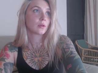 tattoobbgirl Live Webcam on CamSoda