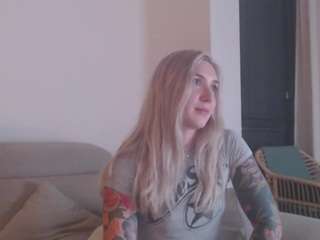 tattoobbgirl webcam