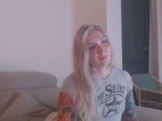 tattoobbgirl webcam