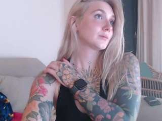 tattoobbgirl Live Webcam on CamSoda