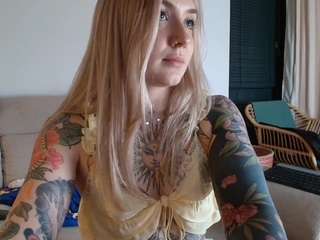 Tattoobbgirl