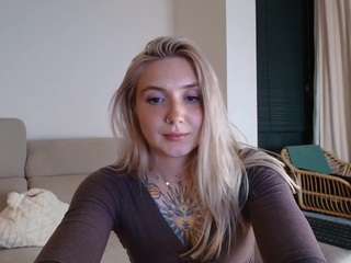 tattoobbgirl from CamSoda is Freechat