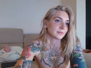 tattoobbgirl webcam