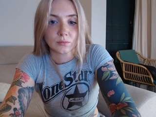 Tattoobbgirl