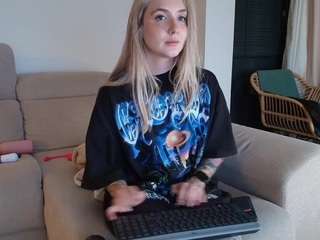 tattoobbgirl webcam