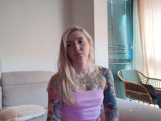 Tattoobbgirl