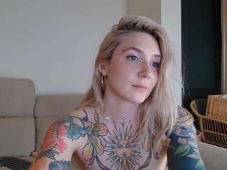 tattoobbgirl webcam