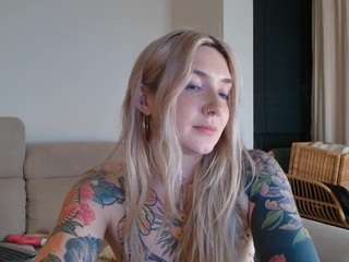 tattoobbgirl webcam