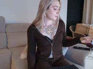 tattoobbgirl webcam