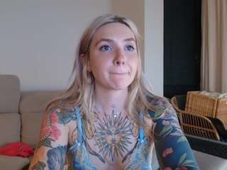 tattoobbgirl webcam