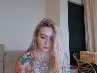 tattoobbgirl webcam