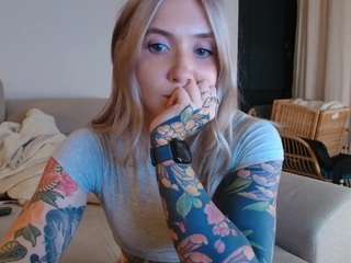 tattoobbgirl Live Webcam on CamSoda
