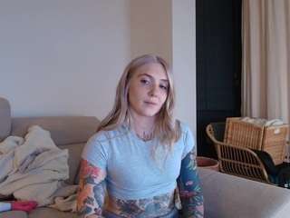 Tattoobbgirl