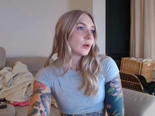 tattoobbgirl Live Webcam on CamSoda